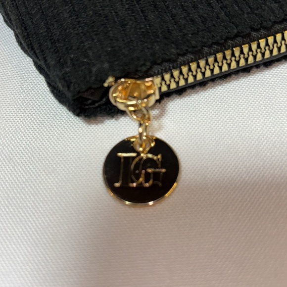 2/$30 LAURA GELLER Corduroy Makeup Cosmetic Bag a Gold "Laura Geller" label. - Picture 6 of 7